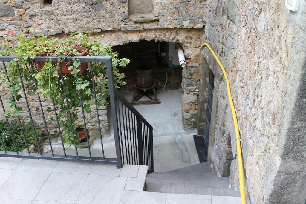 Casa Nel Borgo Antico Villa Quaratica Exterior photo