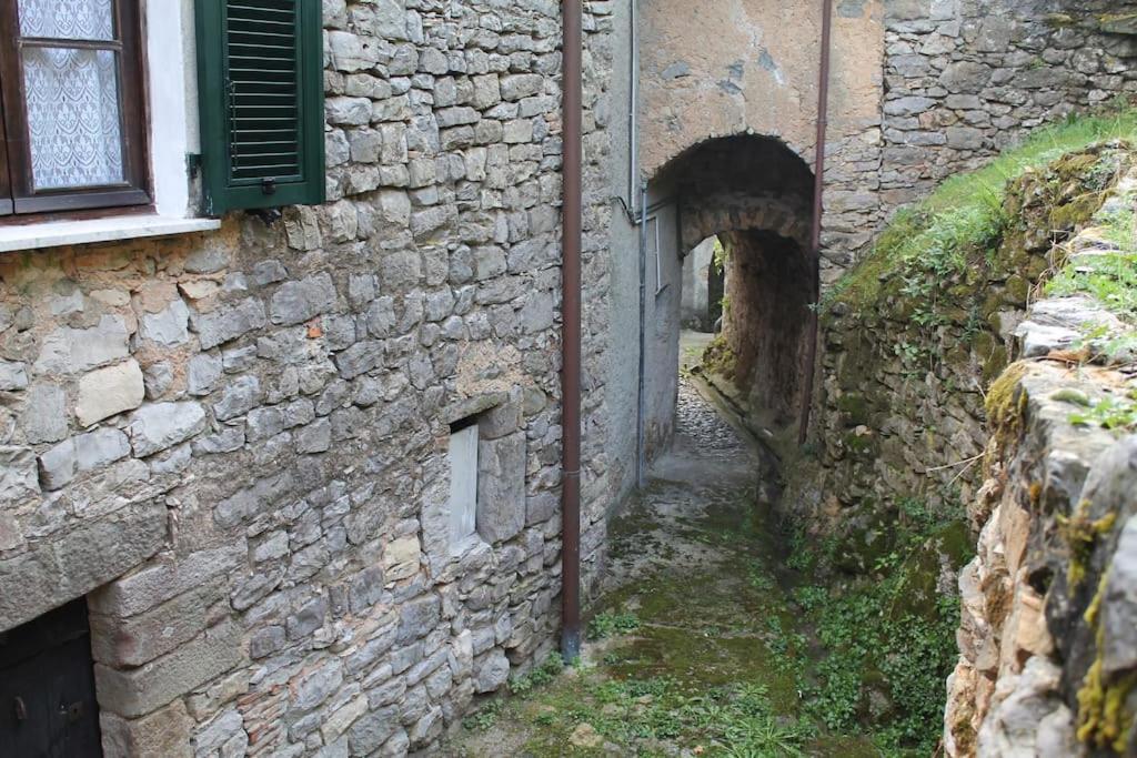 Casa Nel Borgo Antico Villa Quaratica Exterior photo
