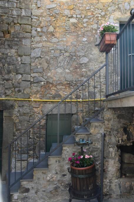 Casa Nel Borgo Antico Villa Quaratica Exterior photo