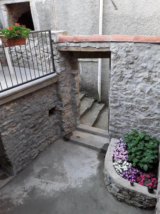 Casa Nel Borgo Antico Villa Quaratica Exterior photo