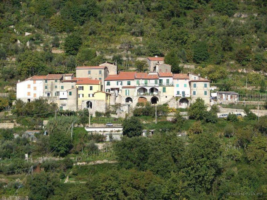 Casa Nel Borgo Antico Villa Quaratica Exterior photo