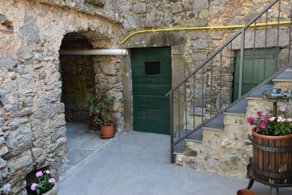 Casa Nel Borgo Antico Villa Quaratica Exterior photo
